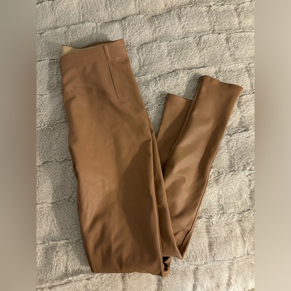 Leather leggings - Picture 7 of 8